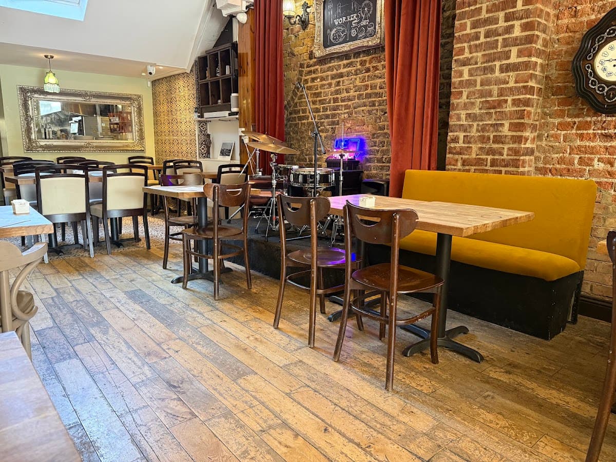 Workers Cafe