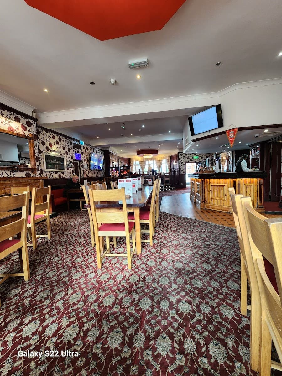 The Cabbage Hall Bar & Grill