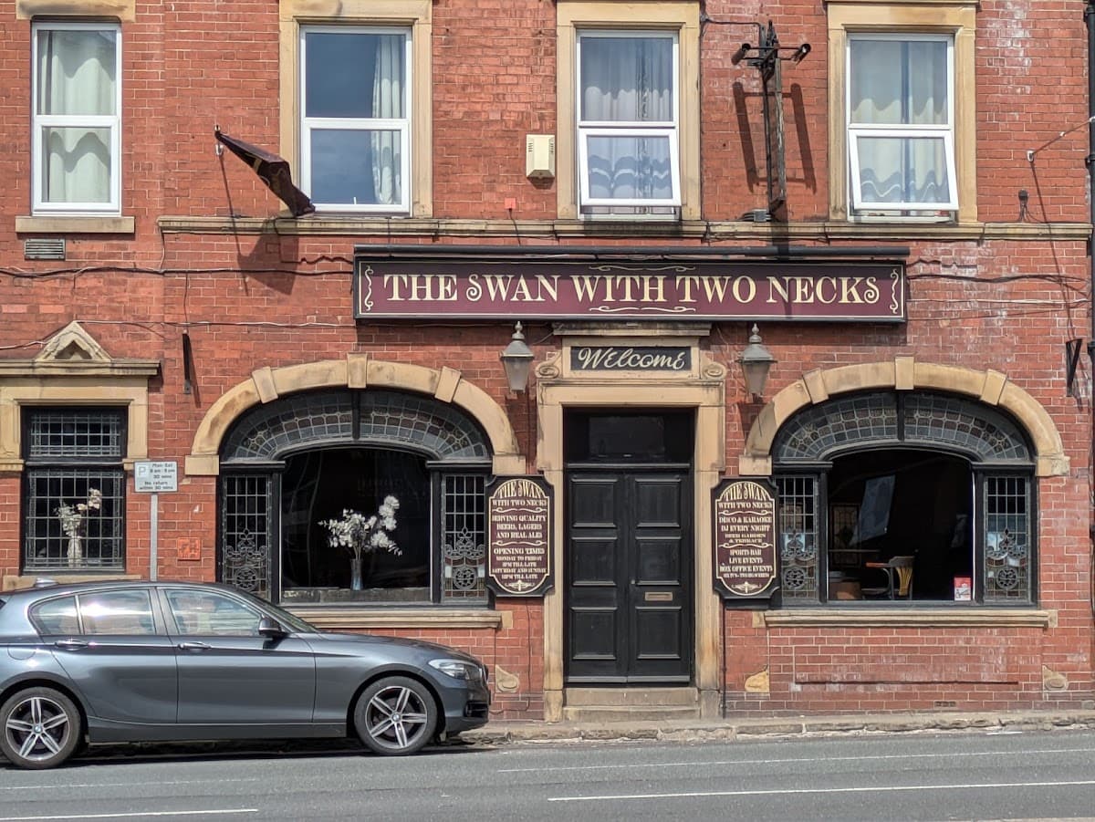 The Swan With Two Necks