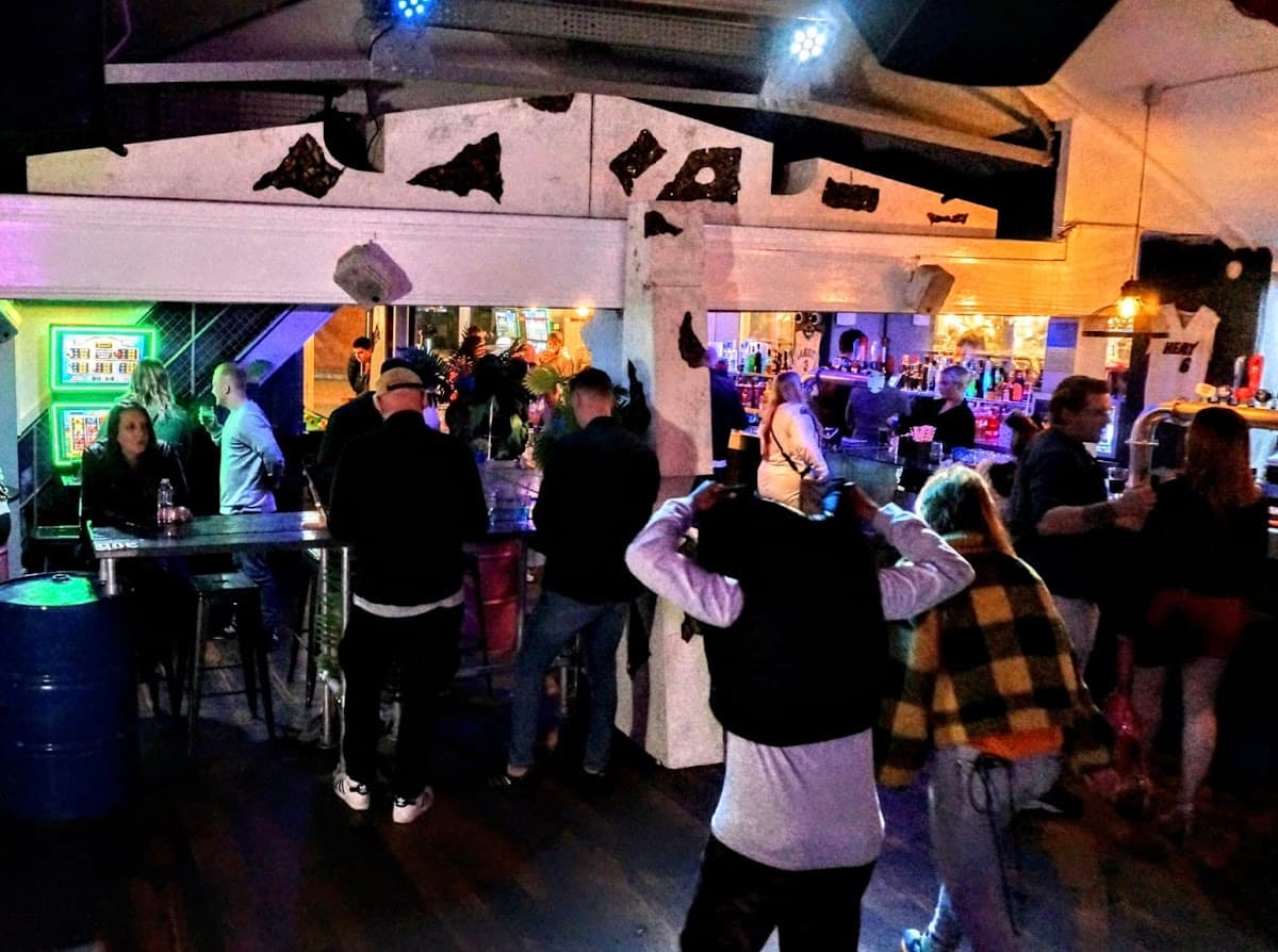 Miami Bar, Ipswich