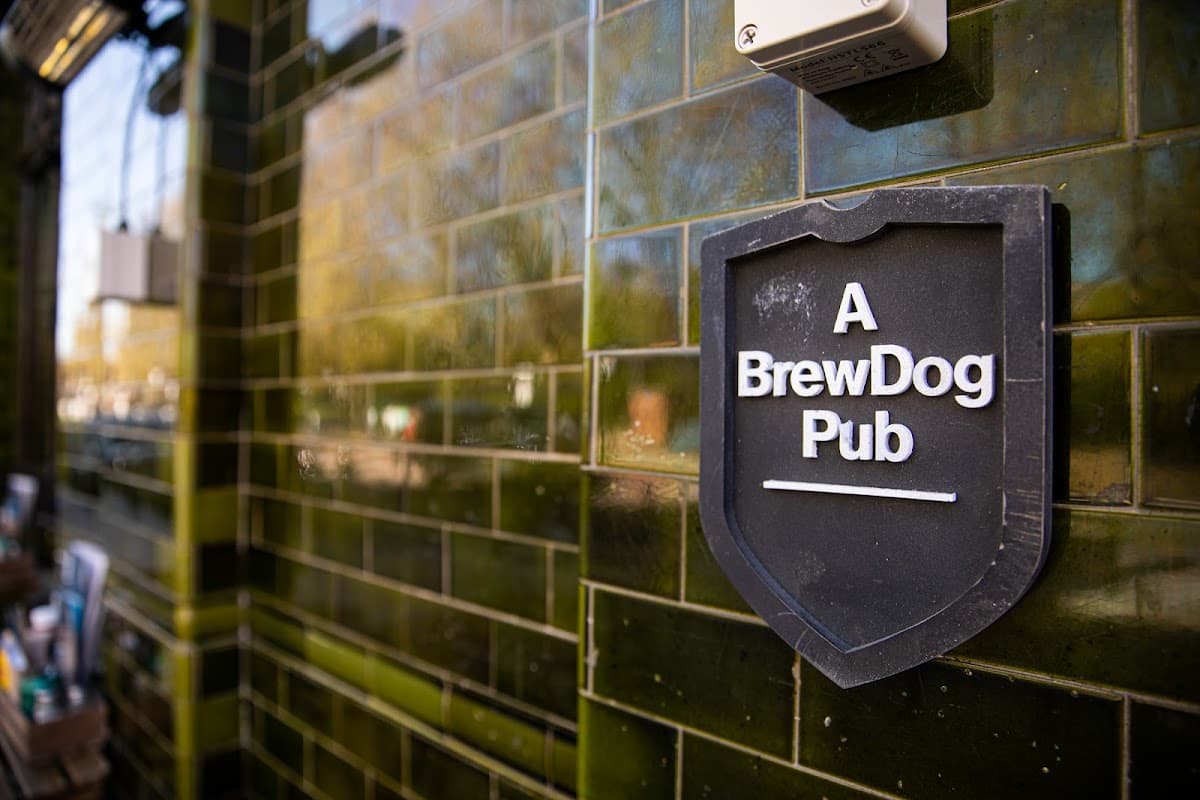 Tower Bridge Arms