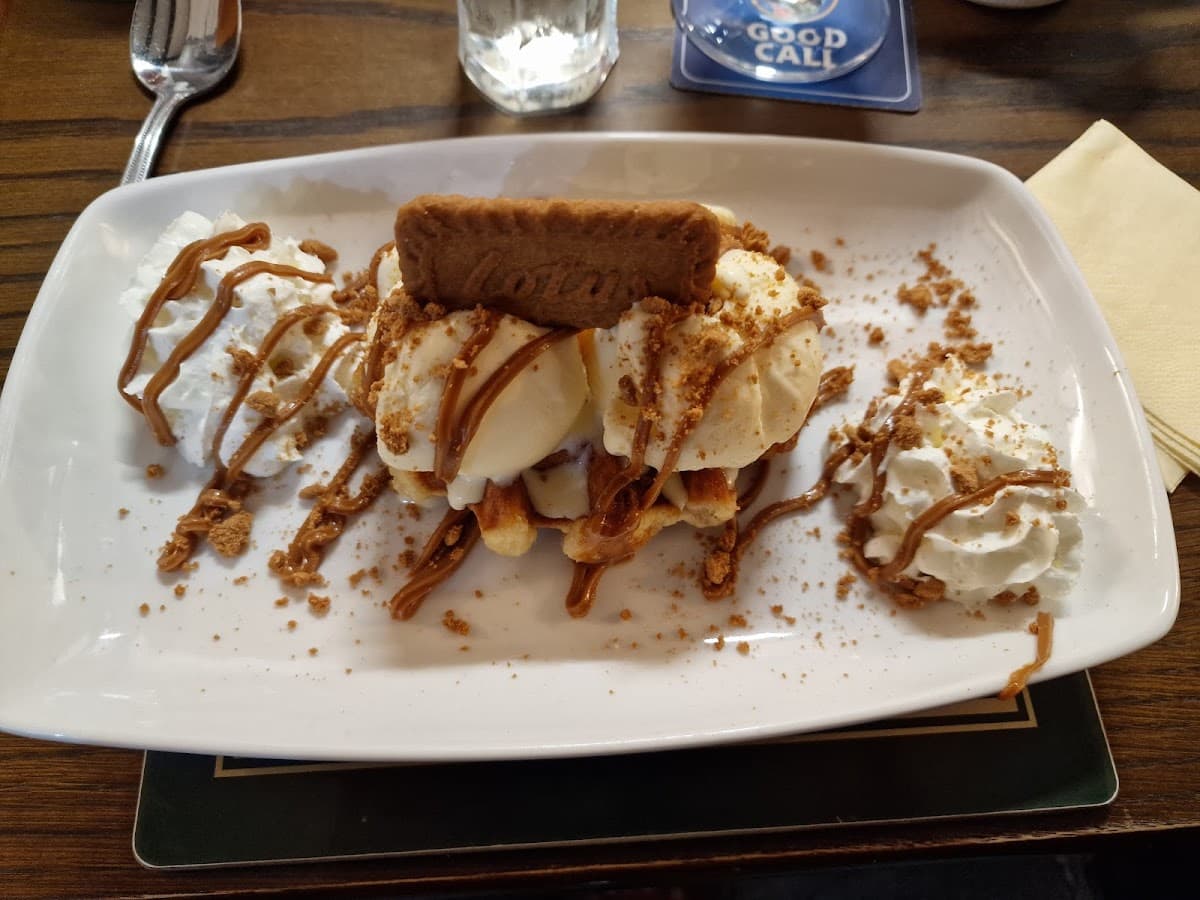 GRAND Coffee House