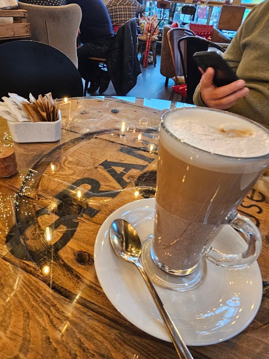 GRAND Coffee House