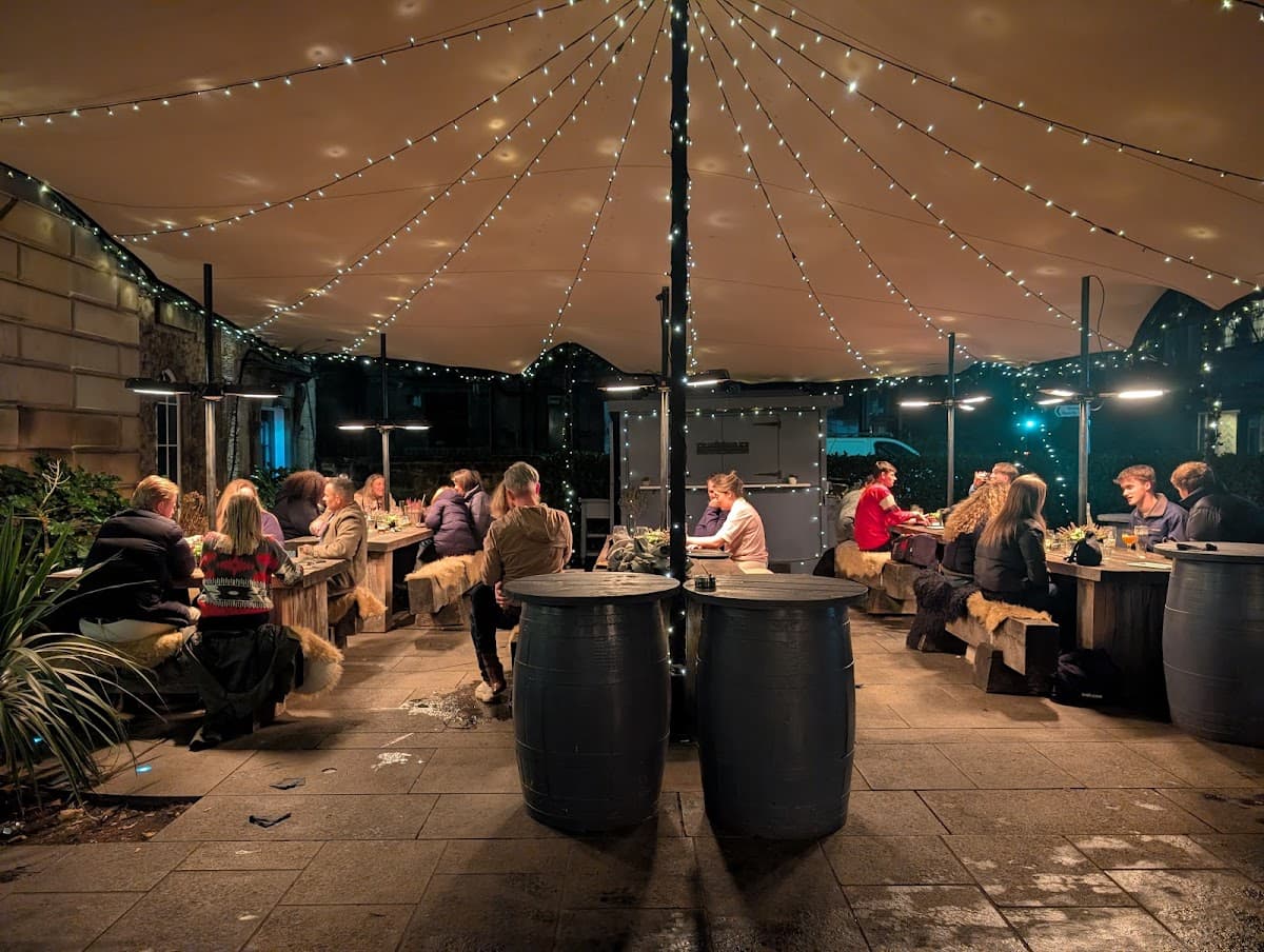 The Raeburn Bar