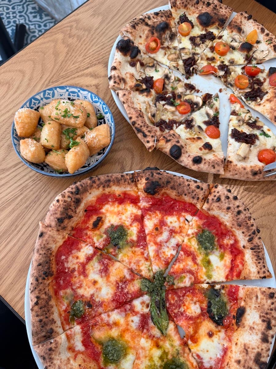 Amore Pizzeria & Caffetteria