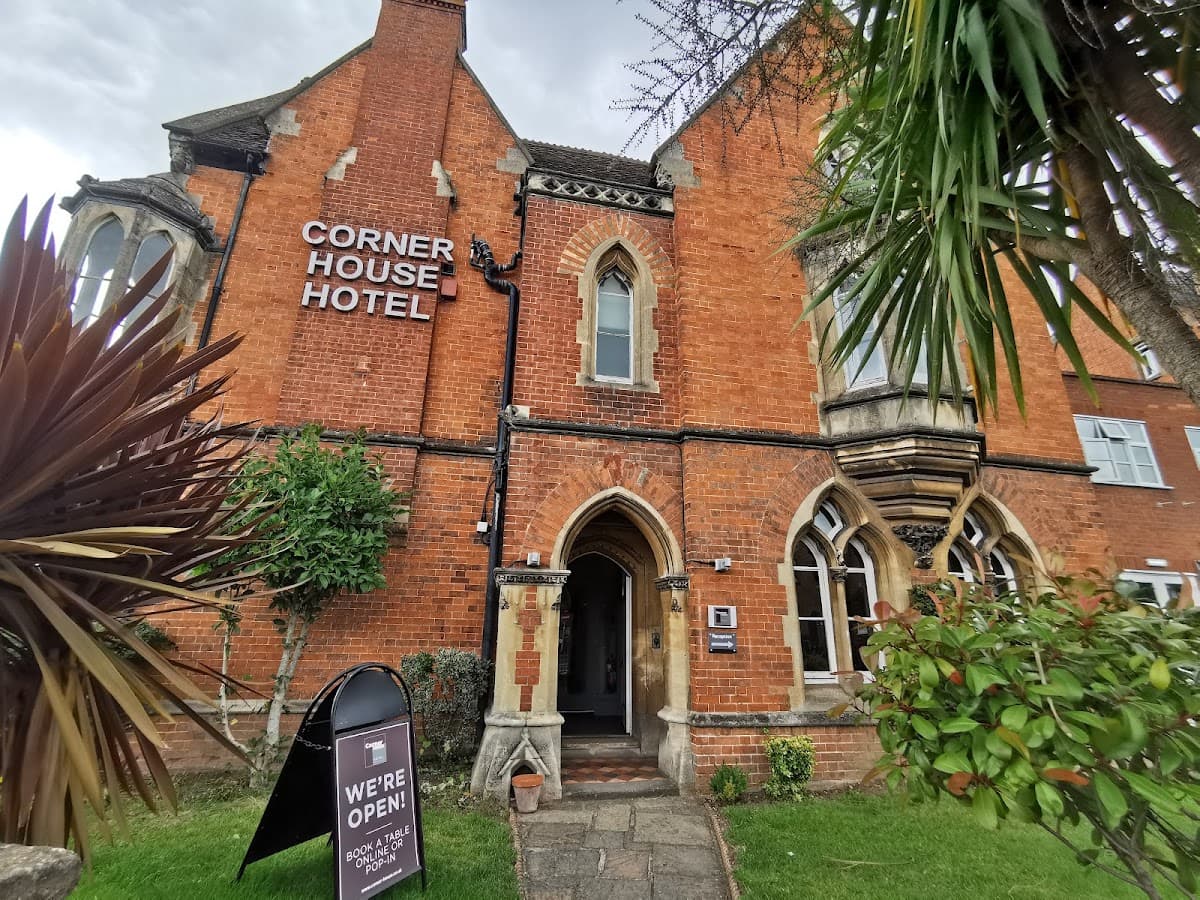 The Corner House Hotel