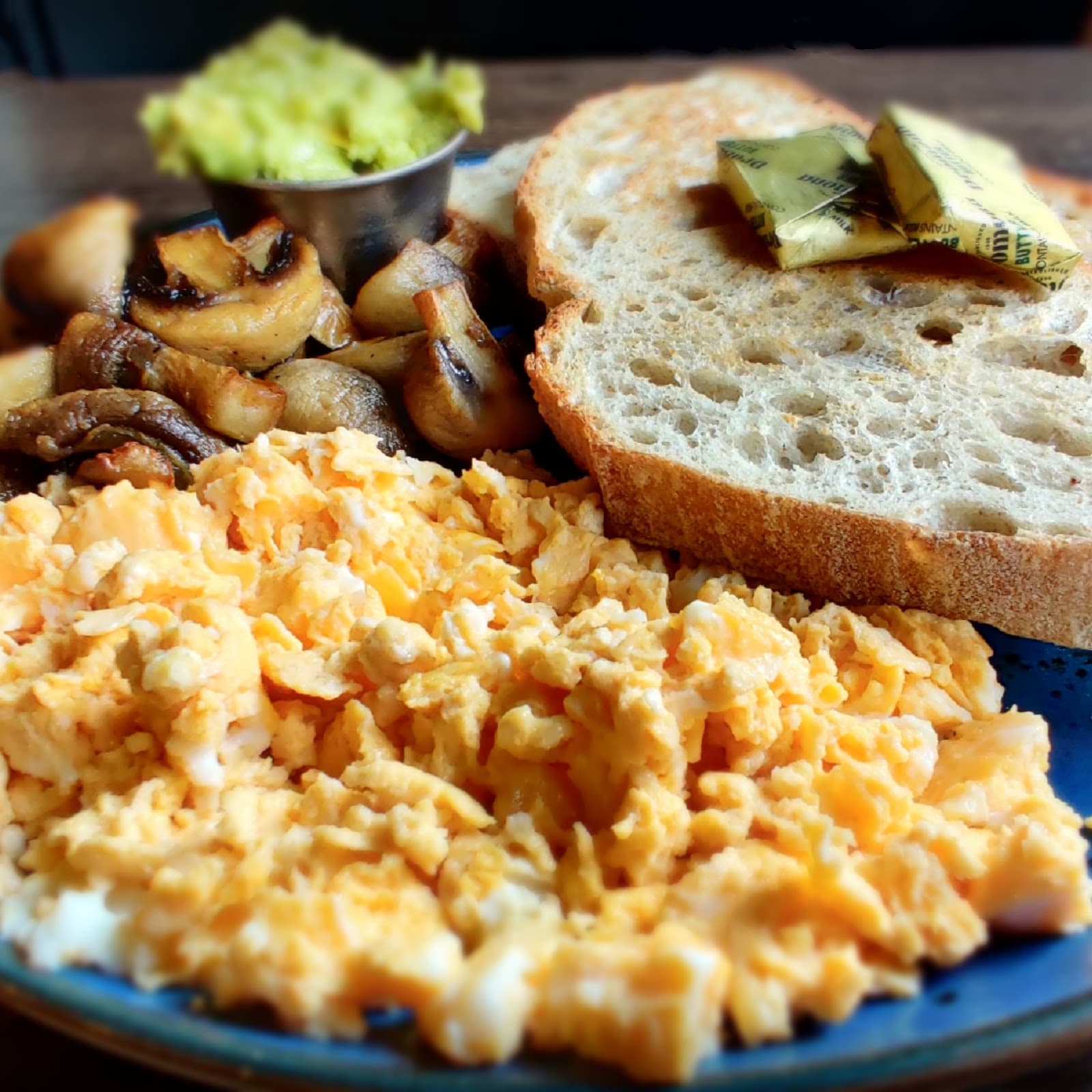 Maggie May's Botanic