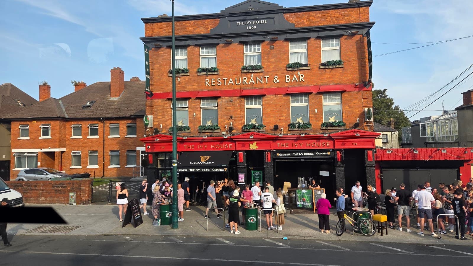 The Ivy House Bar & Restaurant