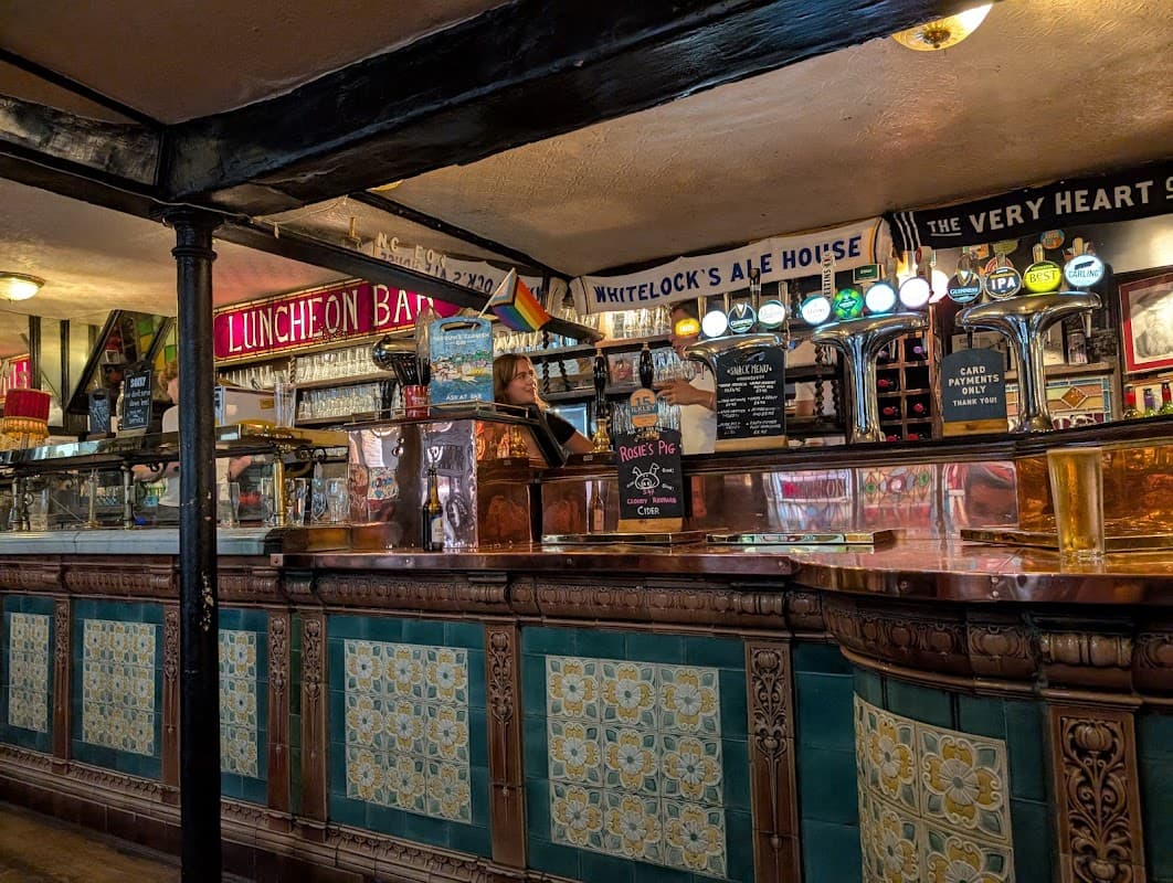 Whitelock's Ale House