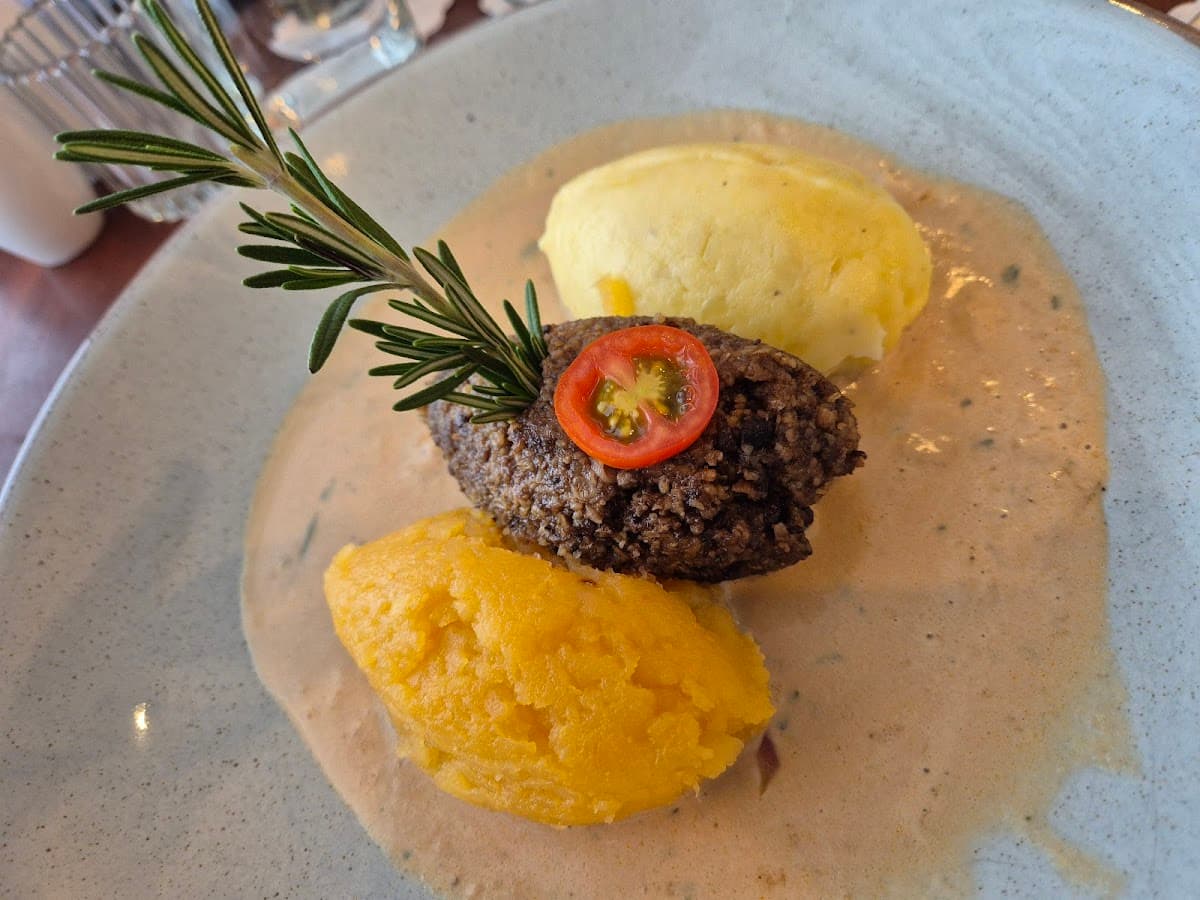 Urquhart’s Restaurant