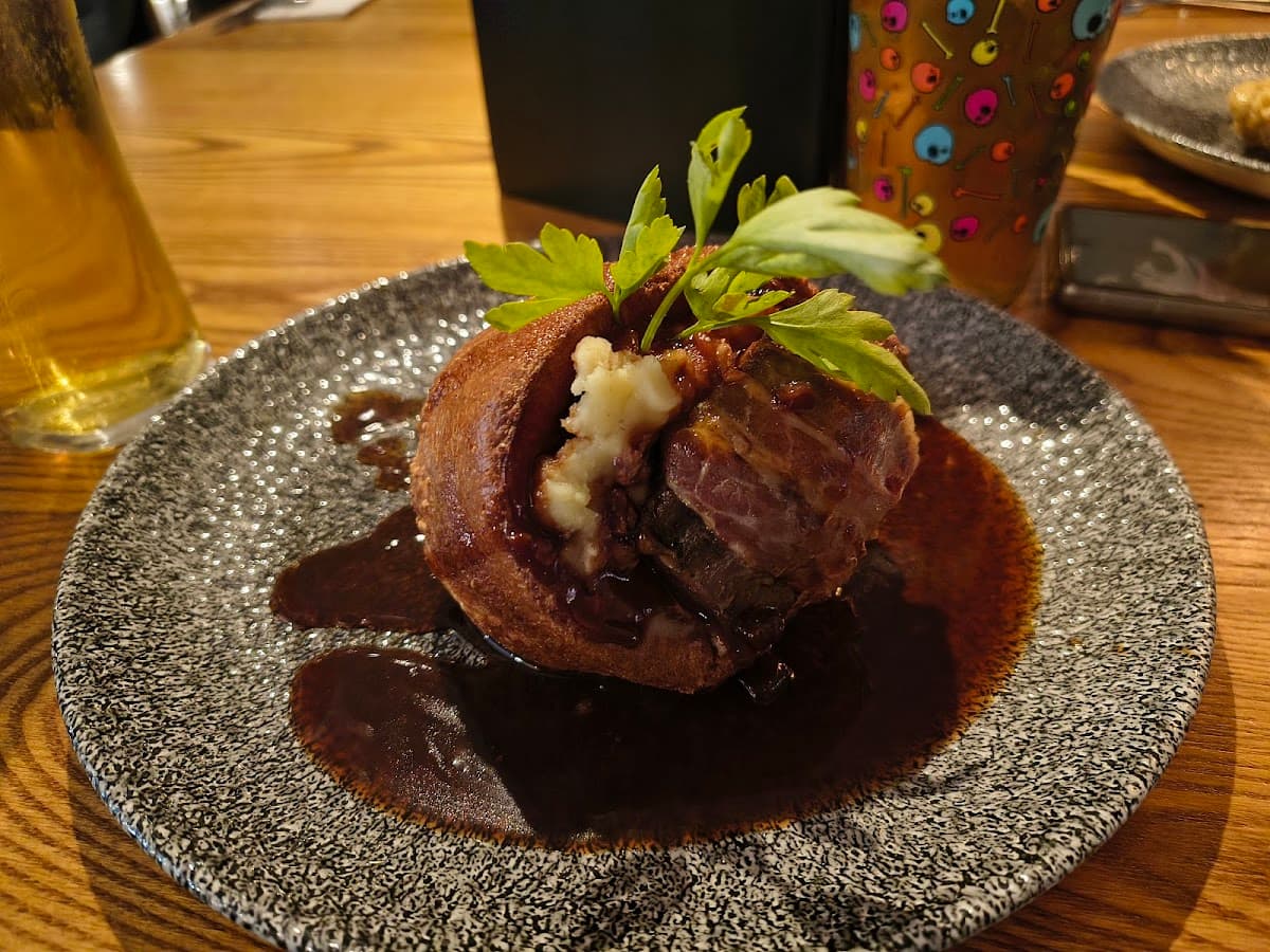 The Bathpool Inn