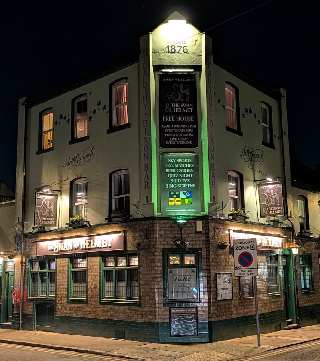 The Swan & Helmet