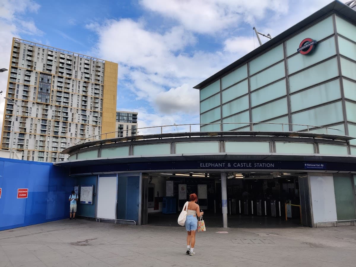 Elephant & Castle Underground Station (Northern Line entrance)