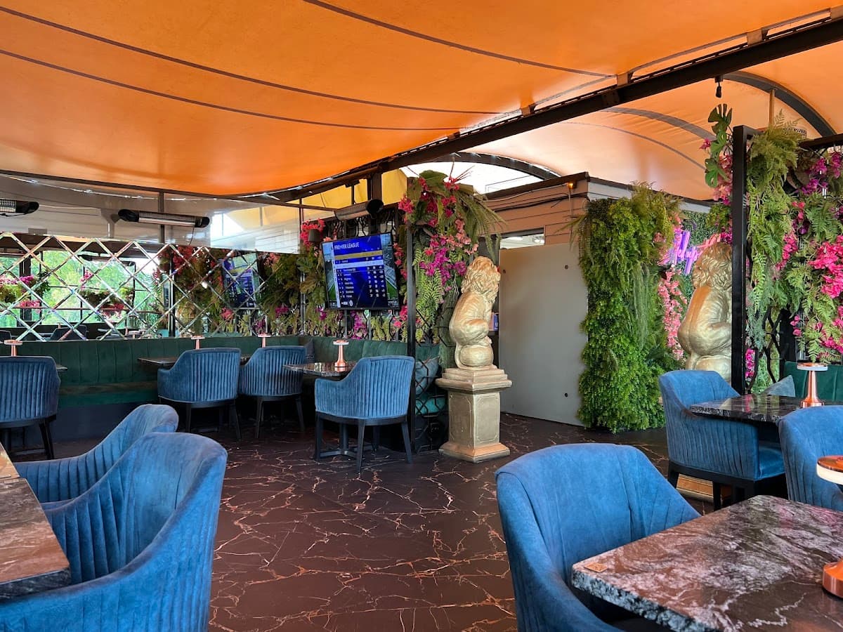 Syon Lounge