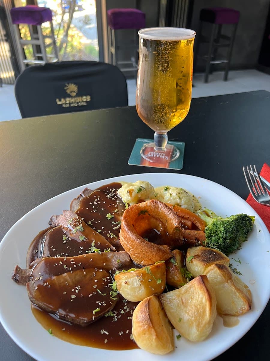 Lashings Bar & Grill