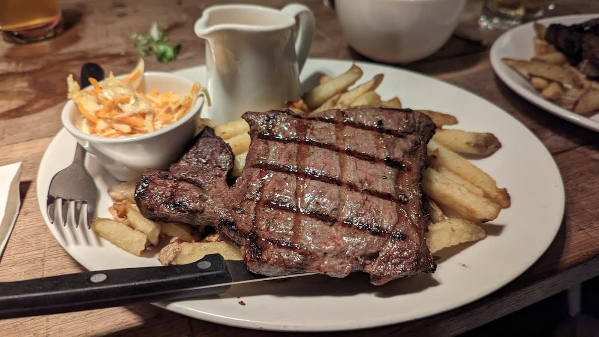 The Royal Oak Pub & Dining House