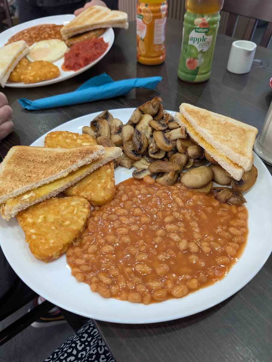 Golden Crown Café