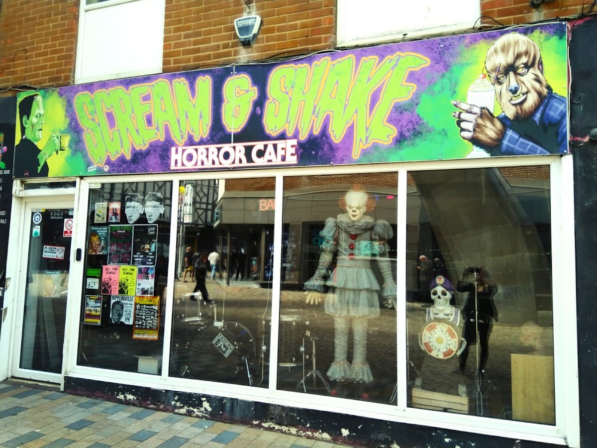 Scream and Shake Cafe & Bar