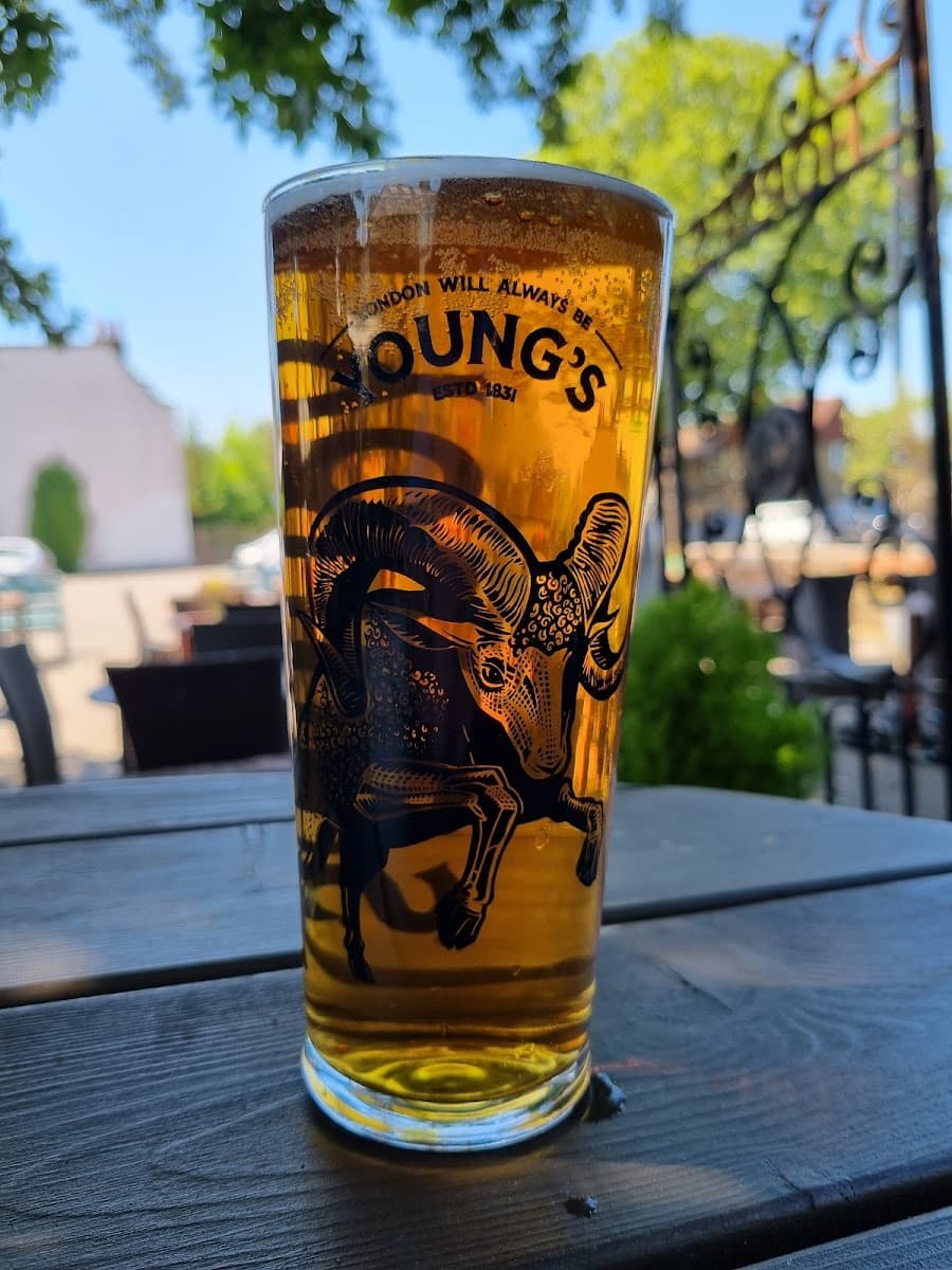 Coach & Horses