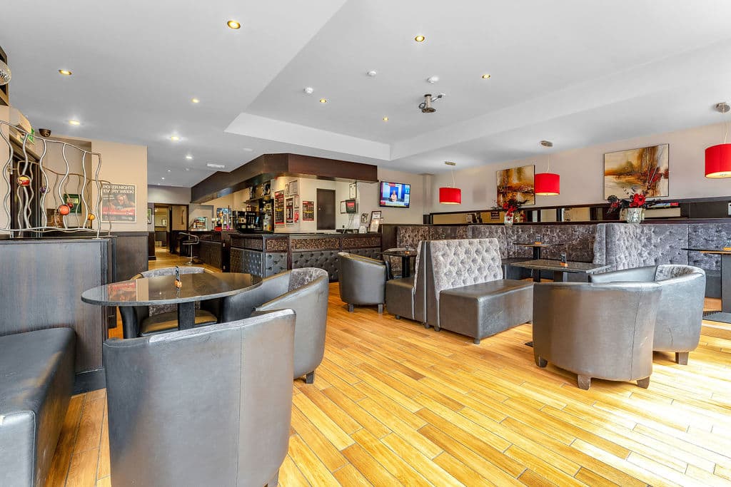 The Ball Room Sports Bar (Perth) - Pool, Snooker & Darts Hall