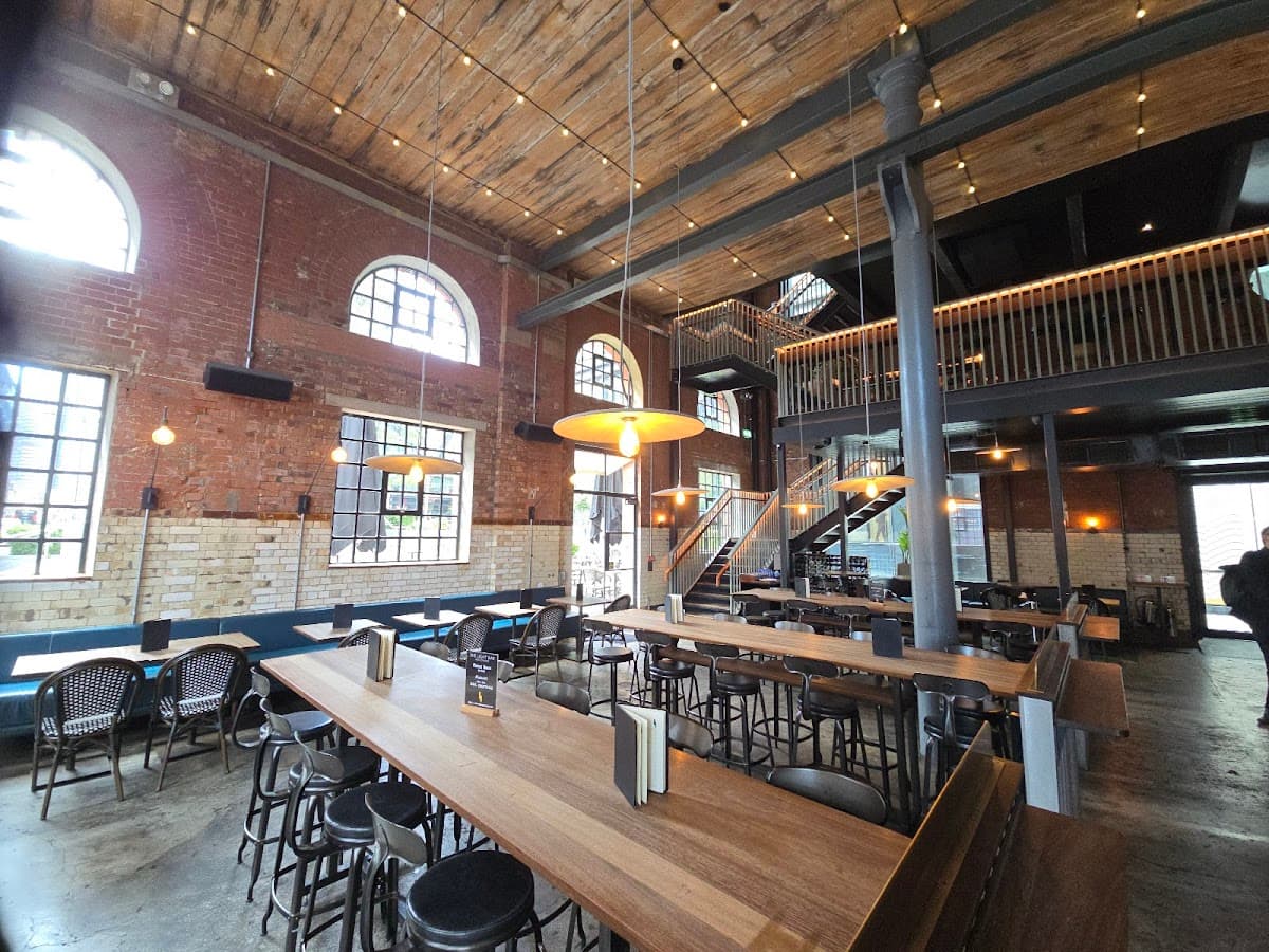 The Light Bar & Dining