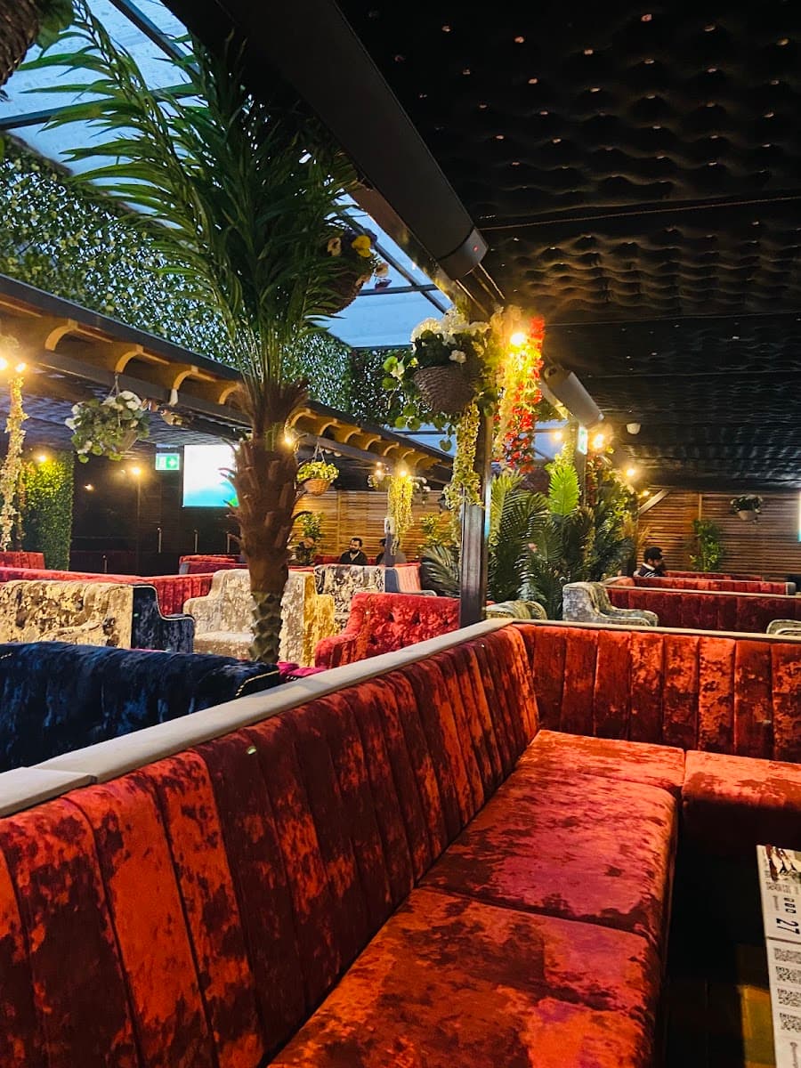 KAYA Lounge