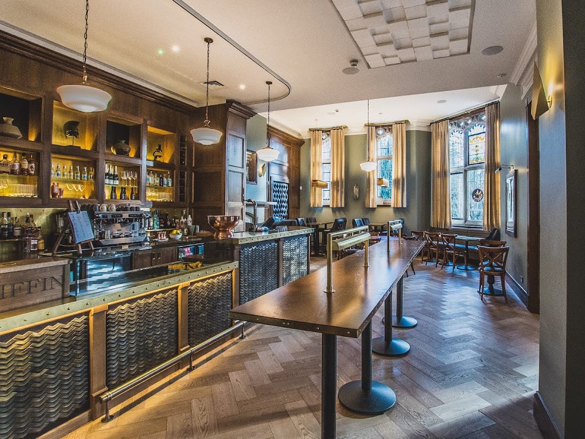 Griffin Bar