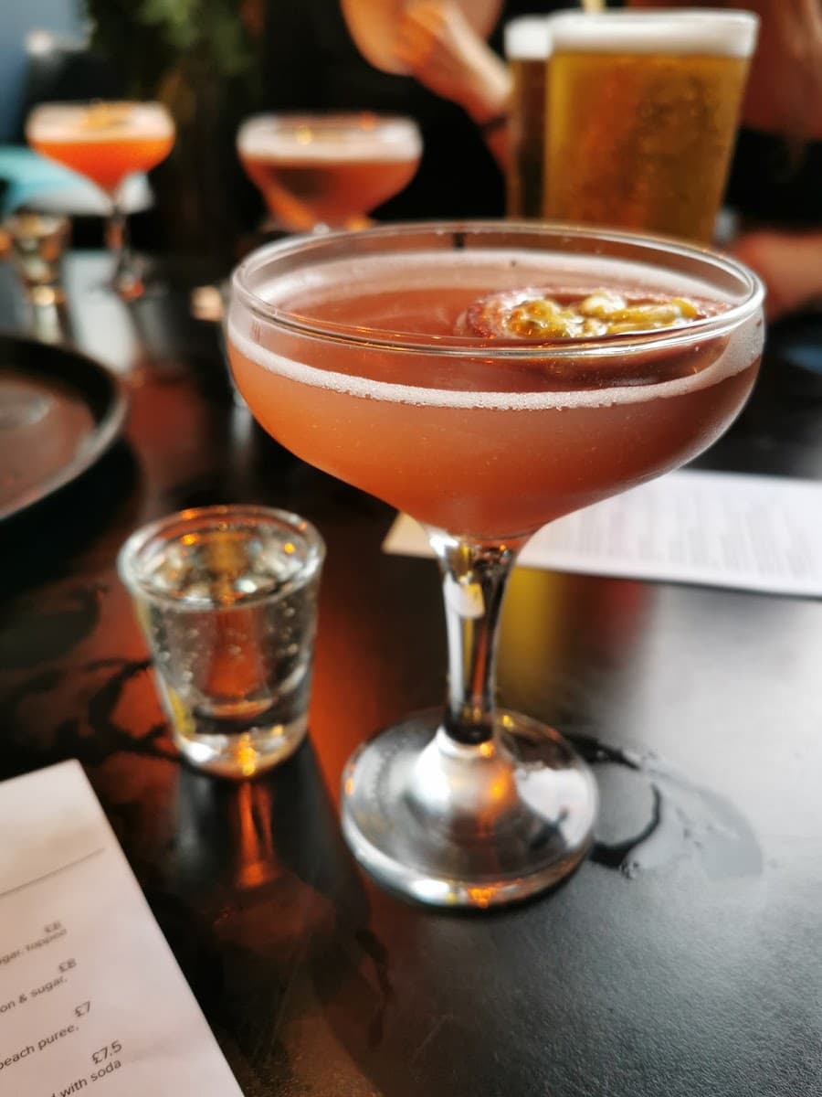 Hanks Bar