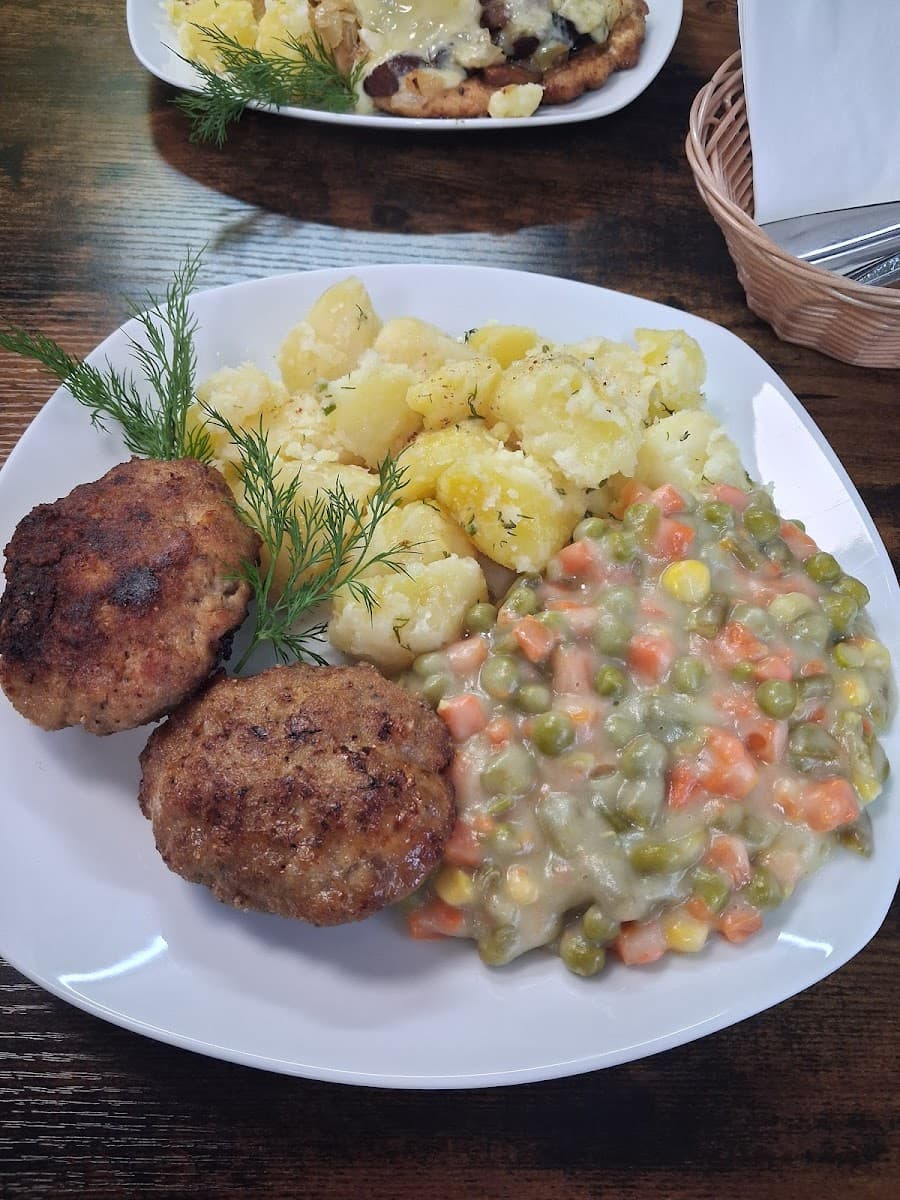 Little Moon Restaurant