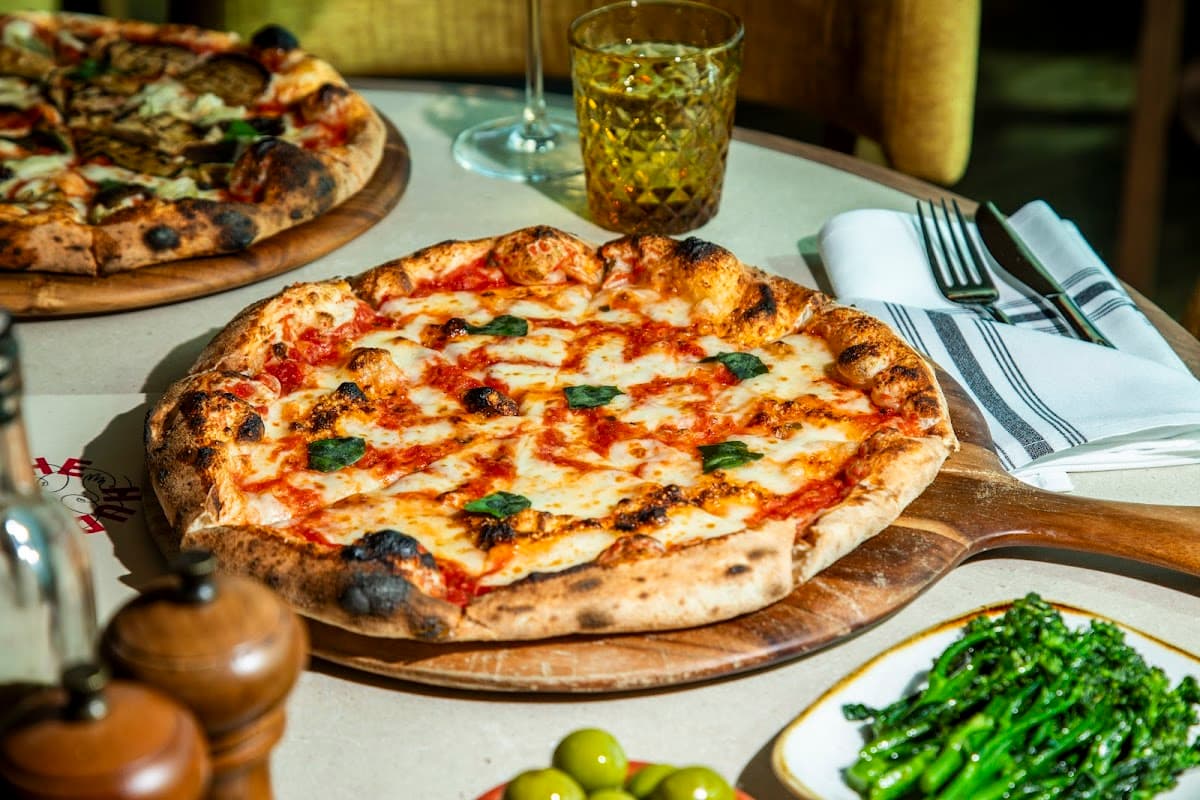 The Huddle | Pizza Restaurant in Twickenham