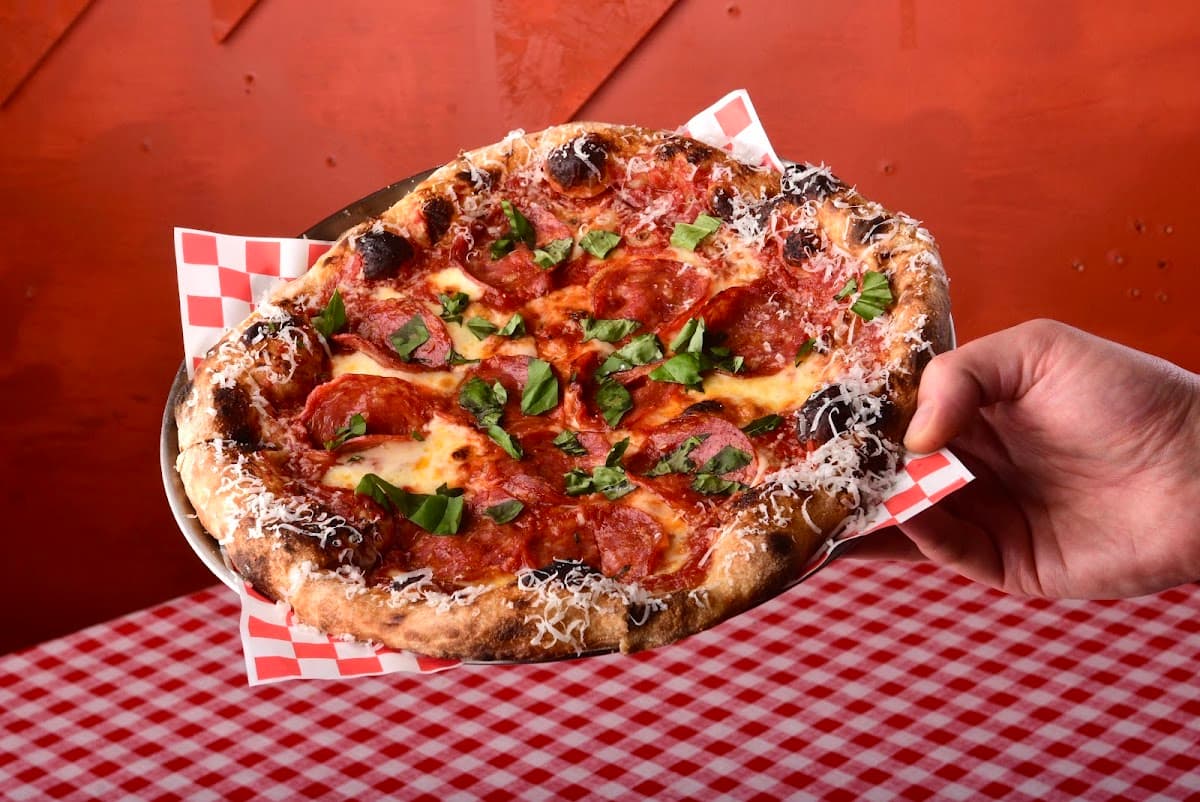 Dino's Pizzeria