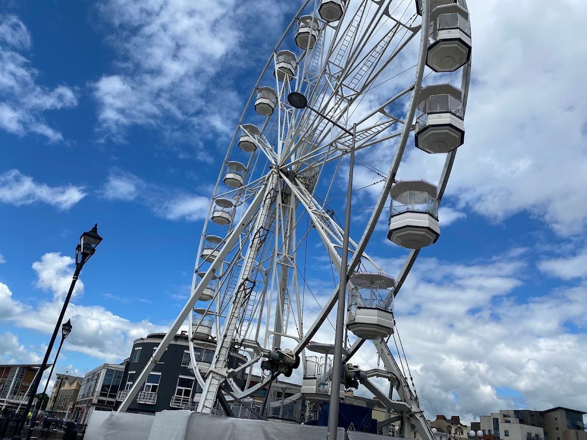 Cardiff Bay Waterfront Plaza