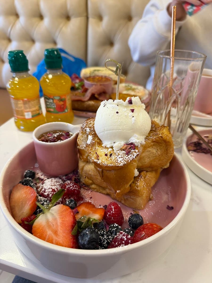 Mi Amor | Brunch & Desserts Cafè | Walsall