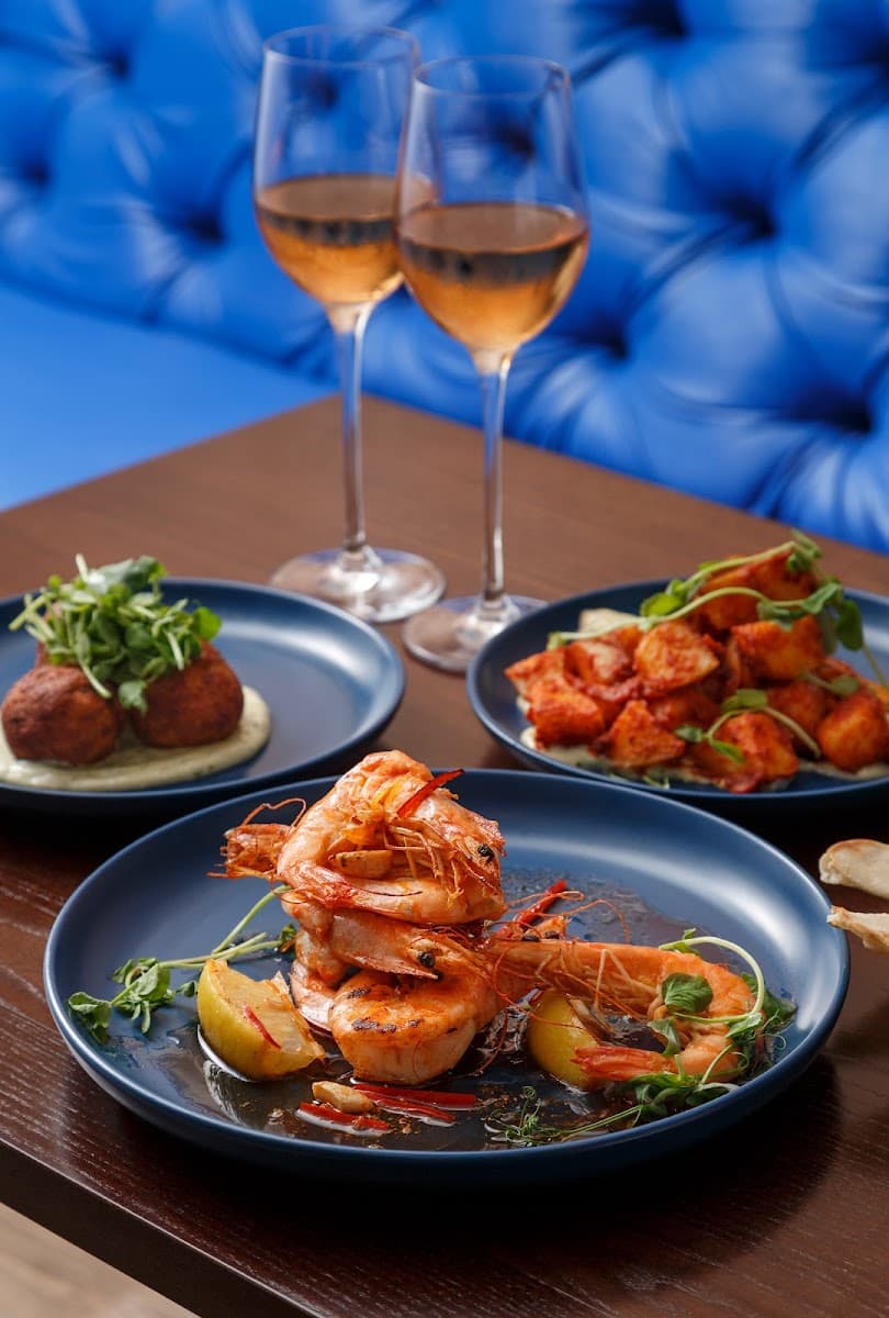 MEET - EAT - DRINK (The Med)