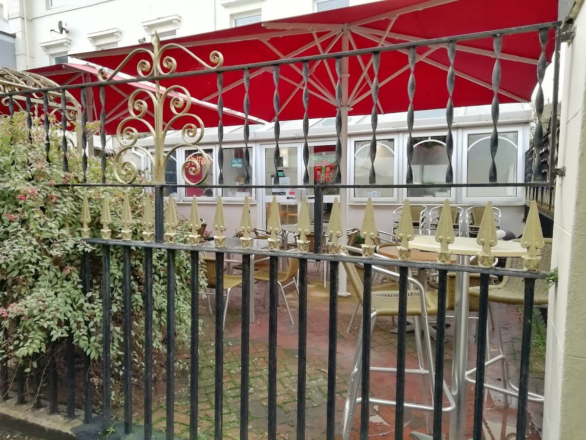 The Holmans Courtyard Cafe