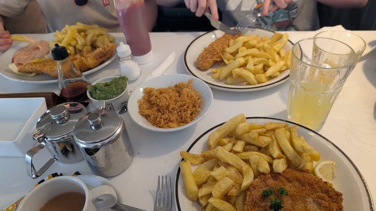 Knight's Fish Restaurant Est 1909
