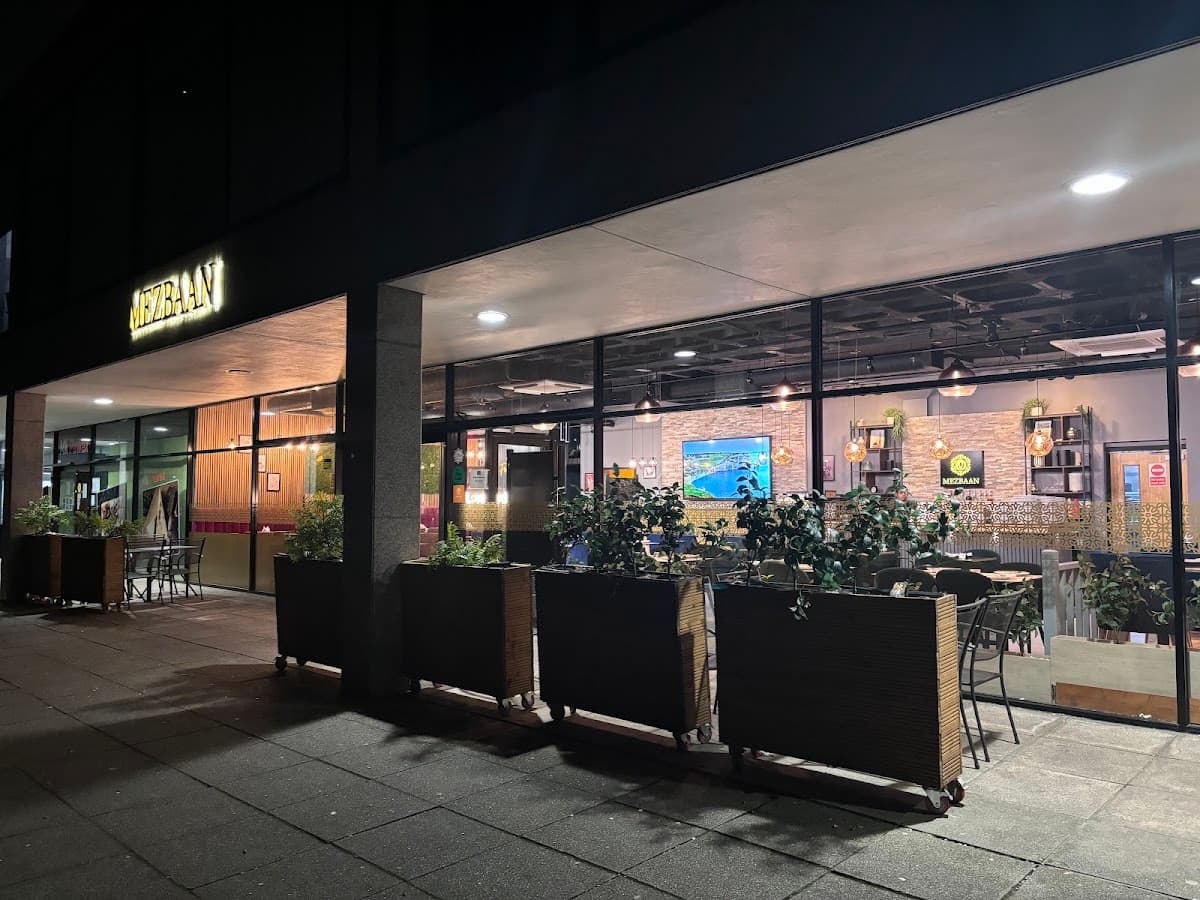 Moshi Bar and Grill