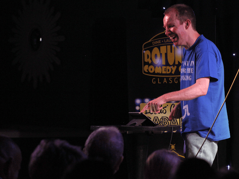 Leeds Comedy Club @ Revolución De Cuba