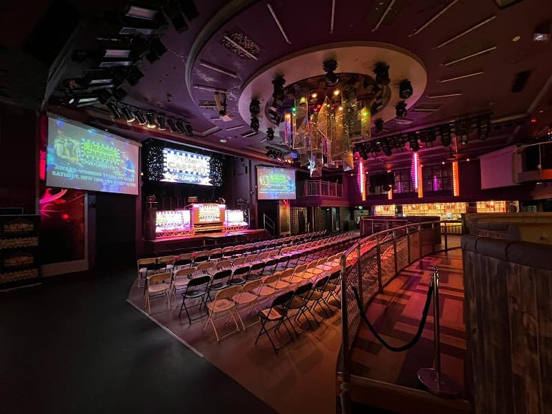 Leeds Comedy Club @ Revolución De Cuba
