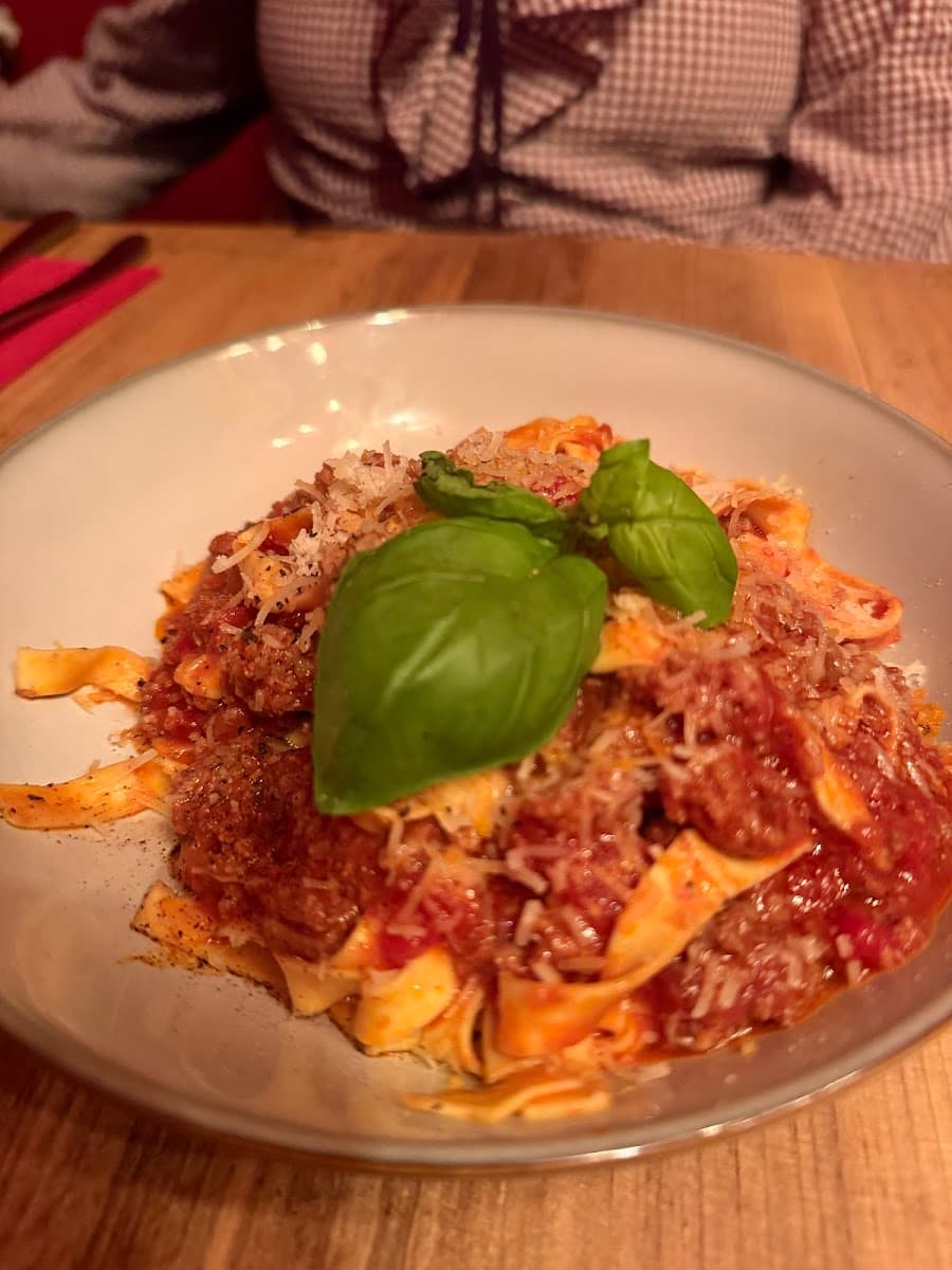 Nonnas La Trattoria