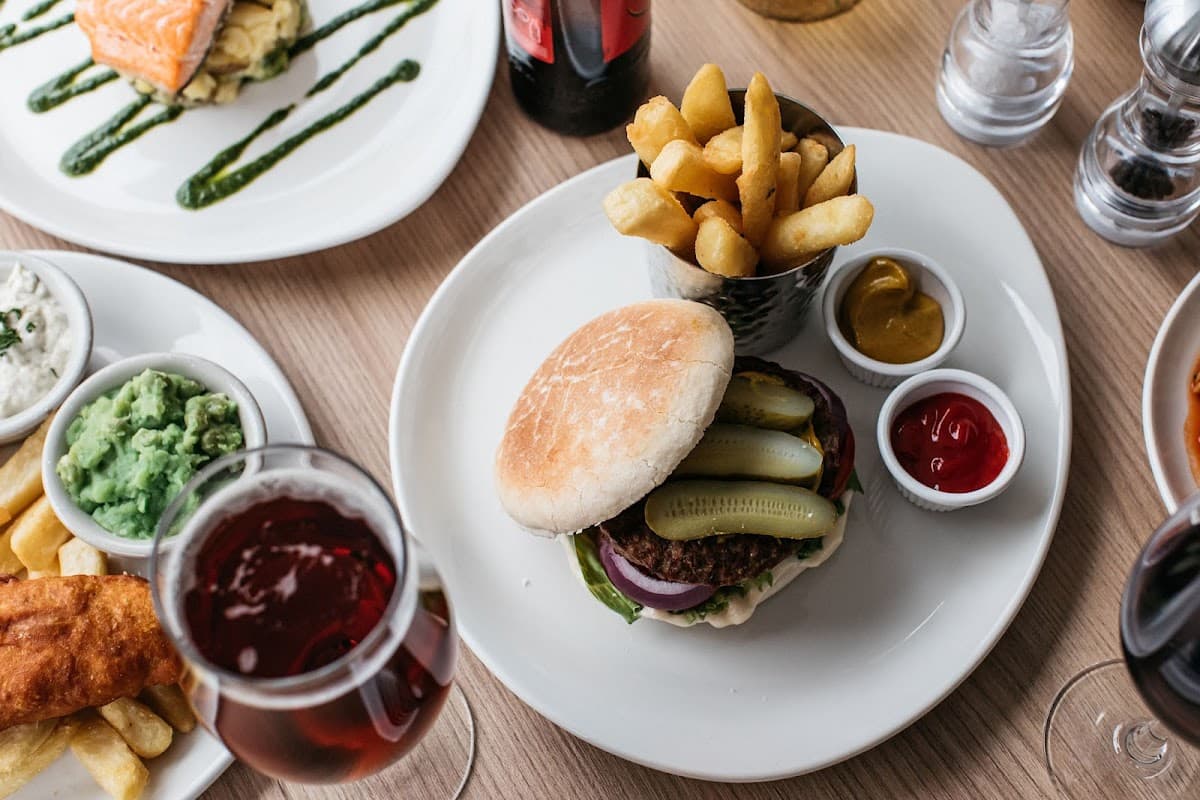 M Bar & Kitchen Watford