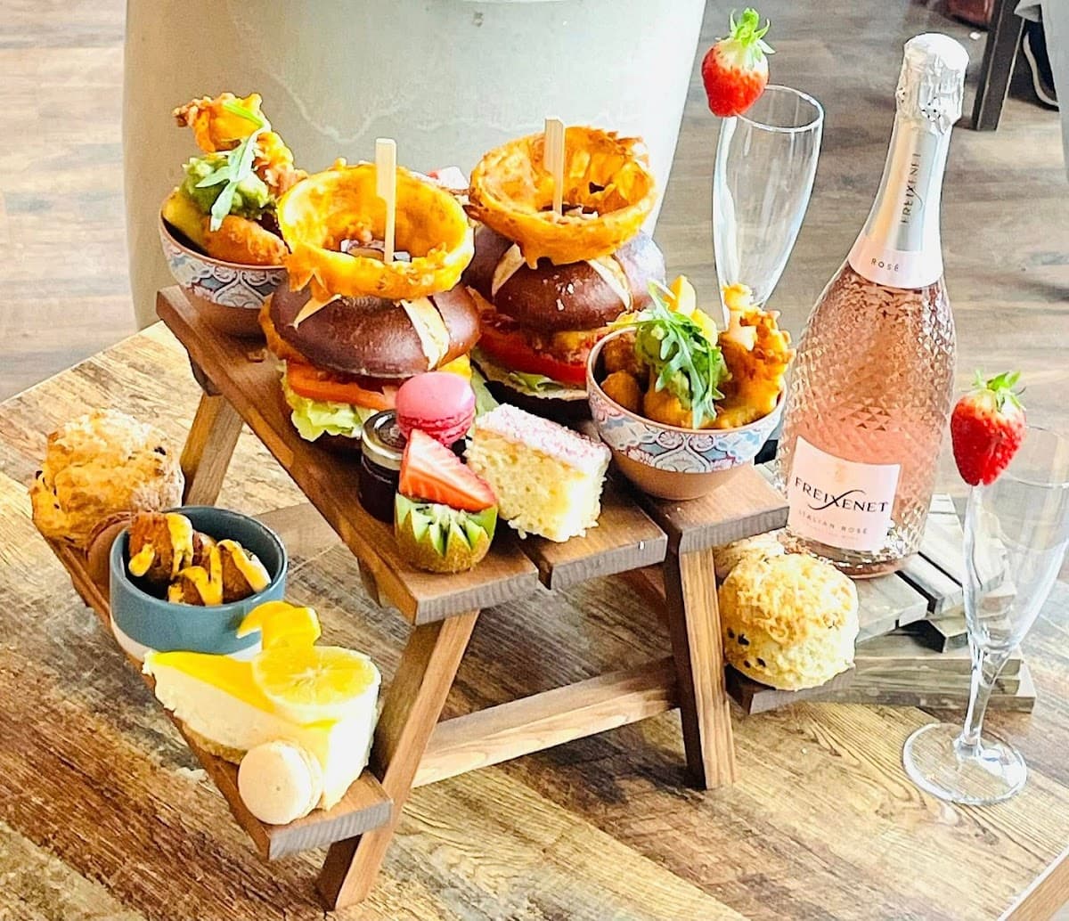 Taylor's Bar & Kitchen
