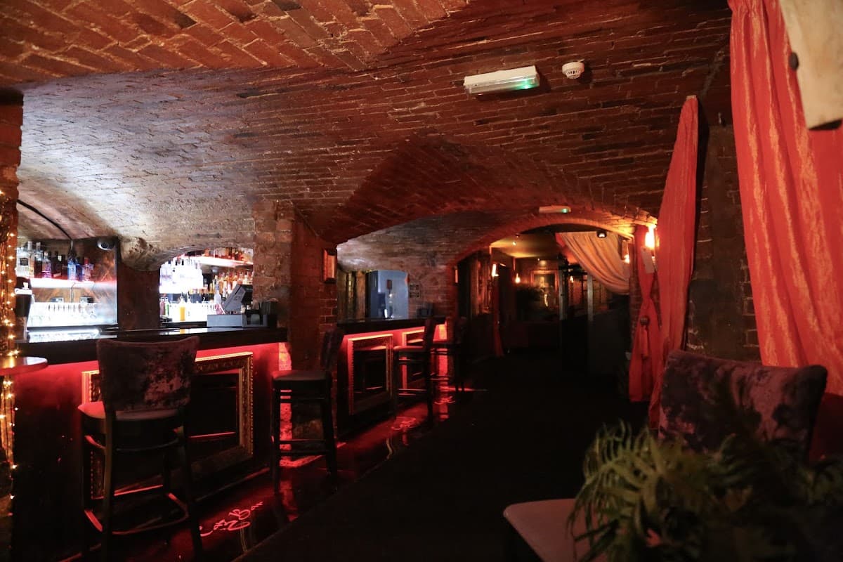 Caz Bar Nightclub