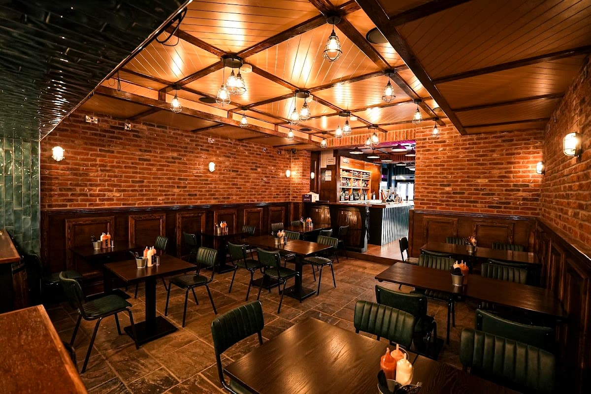 Smokin' Barrels Pub