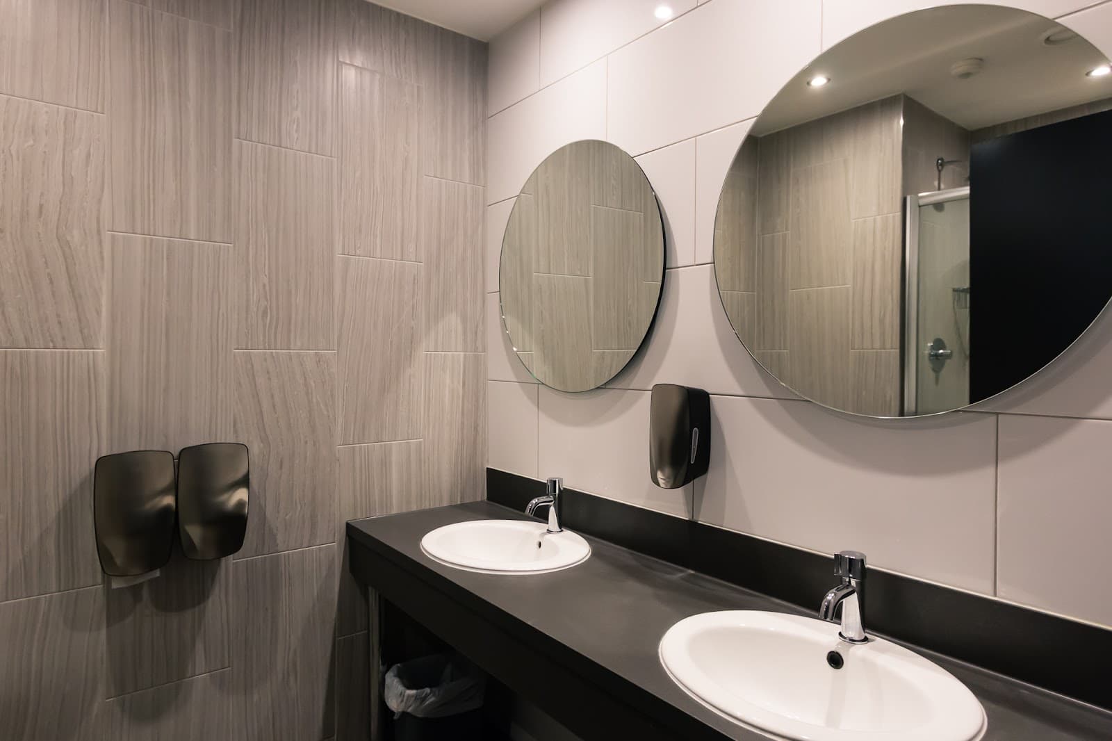 LATROUPE Jacobs Inn Dublin