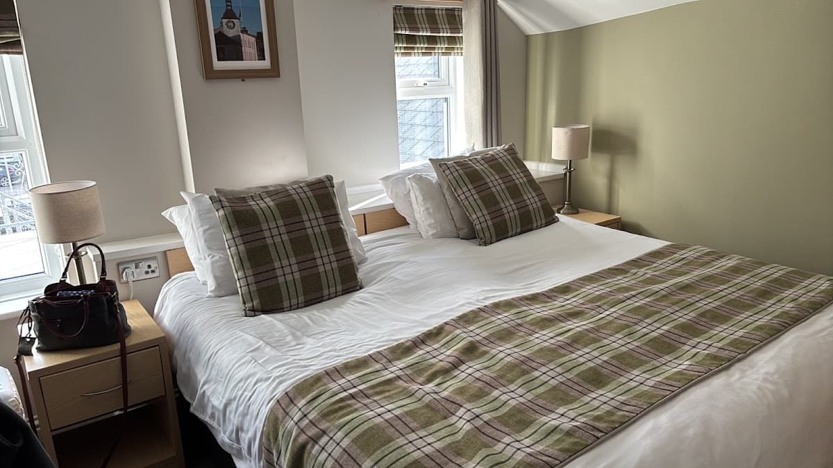 Rose and Crown Hotel