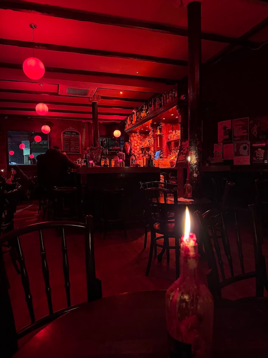 Ryan's Bar
