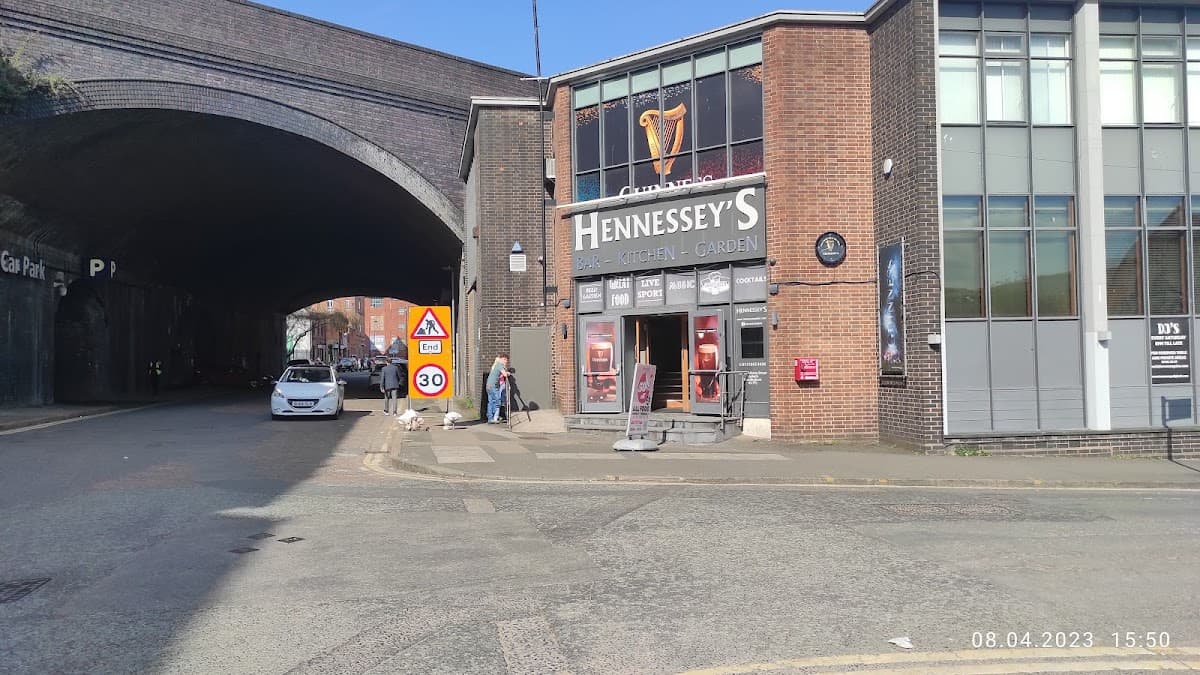 Hennessey's Bar
