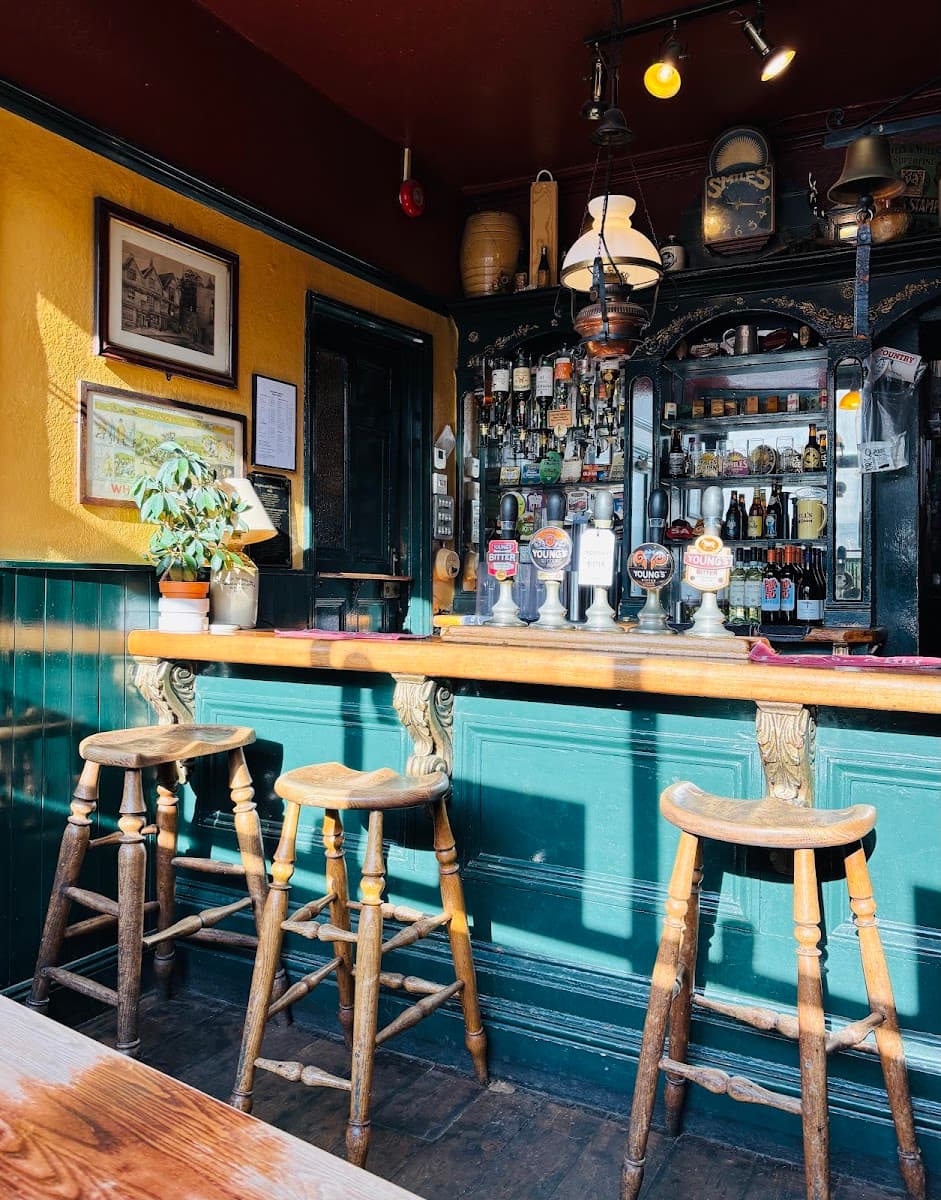 Highbury Vaults