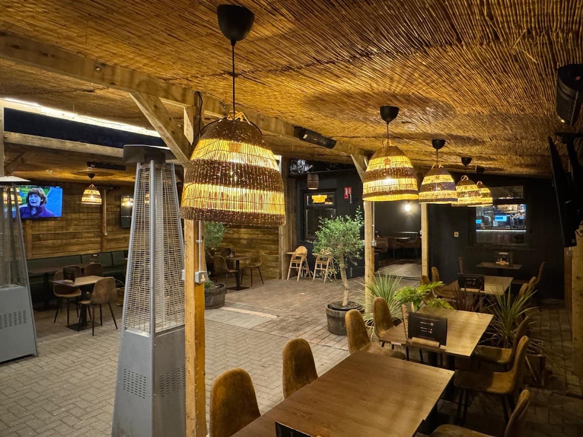 Farmers Indian Bar & Grill